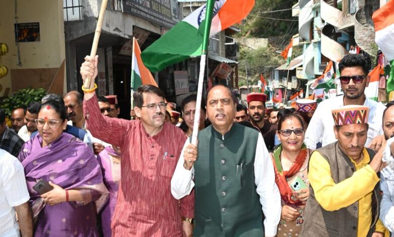 हमने पाक परस्त आतंकवादियों को सबक भी सिखाया और पाकिस्तान को बेनकाब भी किया: जयराम ठाकुर हमने पाक परस्त आतंकवादियों को सबक भी सिखाया और पाकिस्तान को बेनकाब भी किया: जयराम ठाकुर