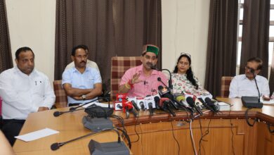 उपमुख्य सचेतक केवल सिंह पठानिया ने कहा कि वर्तमान सरकार तथा मुख्यमंत्री ठाकुर सुखविंद्र सिंह सुक्खु ने राज्य के सबसे बड़े जिला कांगड़ा में विकास के नए पंख लगाए