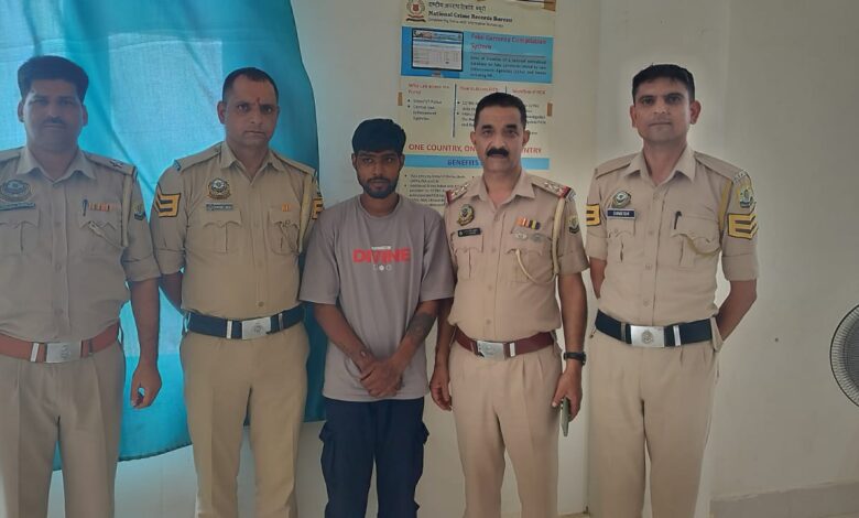 शाहपुर पुलिस ने बरदाईं में 6.44ग्राम चिट्टे के साथ युवक को पकड़ा ।