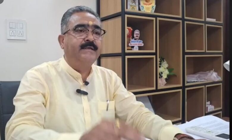 पेखुवेला इलाके में स्थापित सोलर पावर प्रोजेक्ट को लेकर राज्य सरकार पर गंभीर आरोप लगाए पेखुवेला इलाके में स्थापित सोलर पावर प्रोजेक्ट को लेकर राज्य सरकार पर गंभीर आरोप लगाए