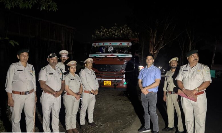 देहरा वन मंडल की निगरानी से कार्यवाही में, दो वाहन अवैध वन उपज के साथ पकड़े देहरा वन मंडल की निगरानी से कार्यवाही में, दो वाहन अवैध वन उपज के साथ पकड़े