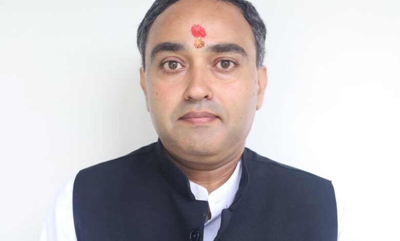 राहुल गांधी व प्रियंका गांधी ने भारतीय कानून व सविधान का मज़ाक बनाया : विश्व चक्षु राहुल गांधी व प्रियंका गांधी ने भारतीय कानून व सविधान का मज़ाक बनाया : विश्व चक्षु