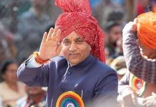 मुख्यमंत्री बताएं क्या हिम केयर के लाभार्थियों को भी मिलेगा रोबोटिक सर्जरी का लाभ : जयराम ठाकुर