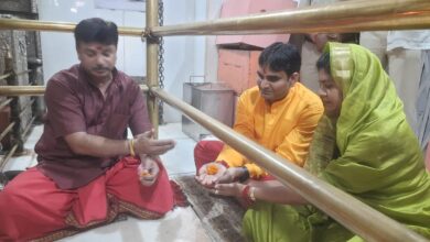 डीसी ने ब्रजेश्वरी धाम में सुविधाओं का लिया जायजा