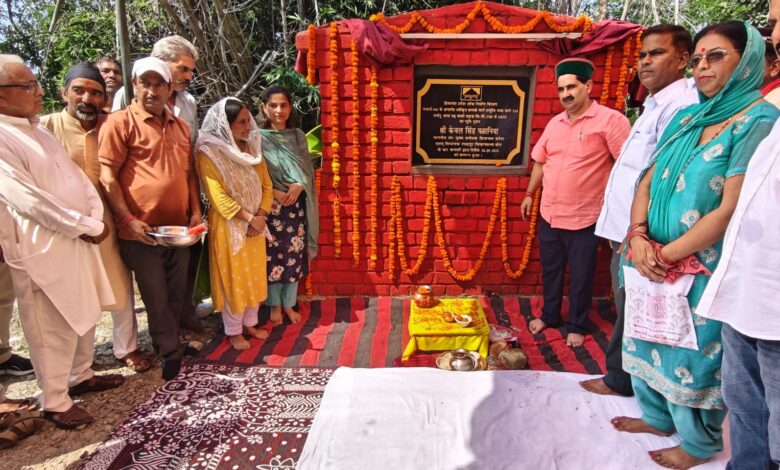 2.72 करोड़ से बनेगी धनोटु-वाया बद बस्ती सड़क : केवल सिंह पठानिया