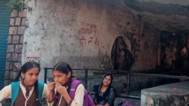 असुरक्षित वर्षा शालिका भवन का नव निर्माण की उठी मांग