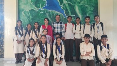 वन्य प्राणी विभाग द्वारा आयोजित प्रतियोगिता में बेहतर प्रदर्शन करने वाले छात्र-छात्राओं को दी बधाई