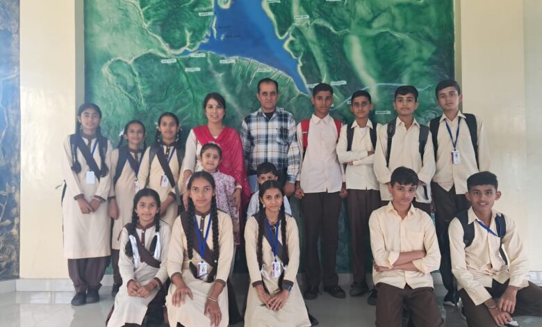 वन्य प्राणी विभाग द्वारा आयोजित प्रतियोगिता में बेहतर प्रदर्शन करने वाले छात्र-छात्राओं को दी बधाई वन्य प्राणी विभाग द्वारा आयोजित प्रतियोगिता में बेहतर प्रदर्शन करने वाले छात्र-छात्राओं को दी बधाई