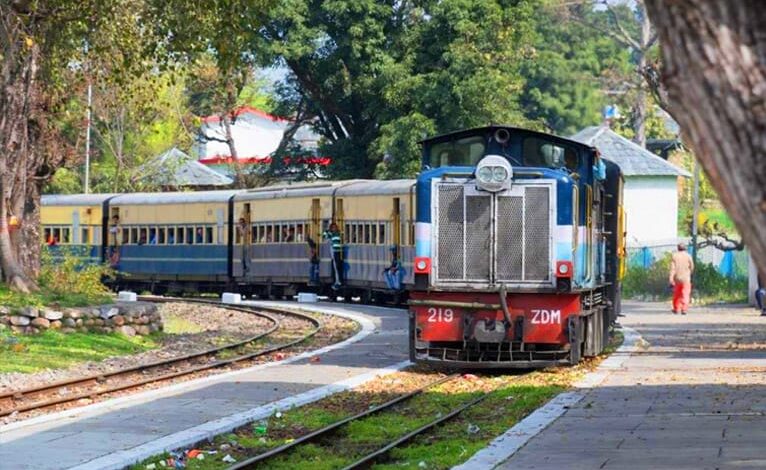 आखिर कार कब रेल सुविधा नसीब होगी, इंतजार में कांगड़ा घाटी की जनता आखिर कार कब रेल सुविधा नसीब होगी, इंतजार में कांगड़ा घाटी की जनता