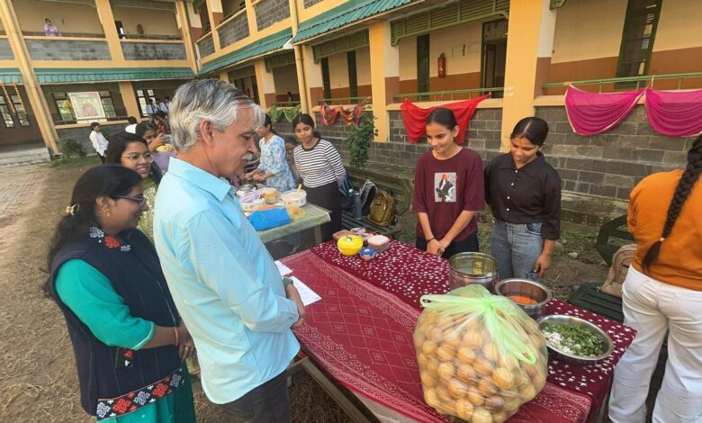 राजकीय महाविद्यालय नगरोटा सूरियाँ में किया गया दीवाली फेस्ट का आयोजन