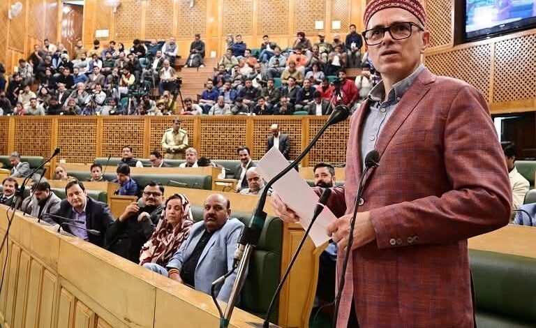 मुख्यमंत्री उमर अब्दुल्ला ने पूर्व राज्यपाल और दिवंगत सदस्यों को श्रद्धांजलि दी