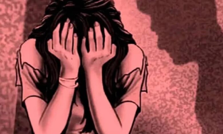 नाबालिग को किडनैप करने की कोशिश आरोपी के मुंह पर कालिख पोती