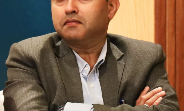 सुक्खू सरकार प्रचार में मस्त — ठेकेदार पस्त : एडवोकेट विश्व चक्षु