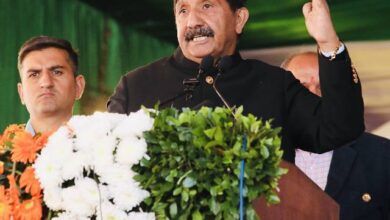 भाजपा नेताओं के घर चक्कर लगाने वाले अफसरों पर होगी सख्त कार्रवाई: अग्निहोत्री