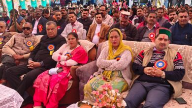 एस डी एम संकल्प गौतम नेएस डी एम संकल्प गौतम ने किया बच्चों की स्वास्थ्य जांच शिविर का निरीक्षण